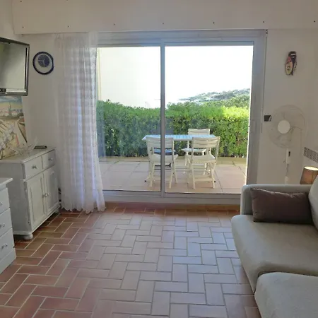 Studio Le Domaine De La Gaillarde-6 * Les Issambres